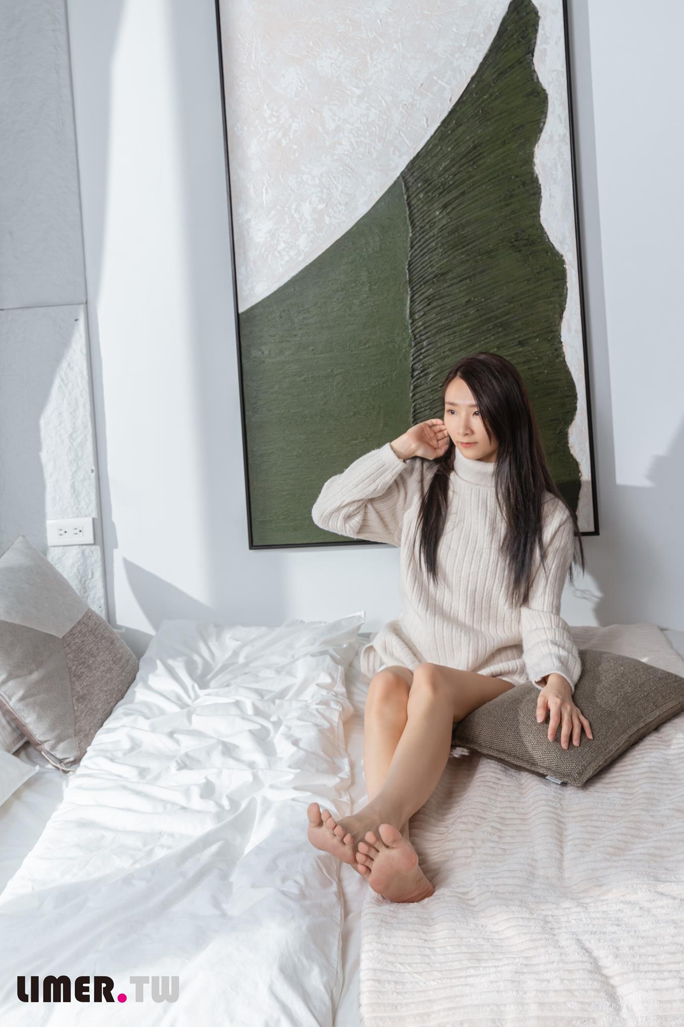 图片[27]-Limerence原创 NO.026 EJ午后时光脚链 夹脚拖 润滑液三重奏[134P] – 速更版-美库