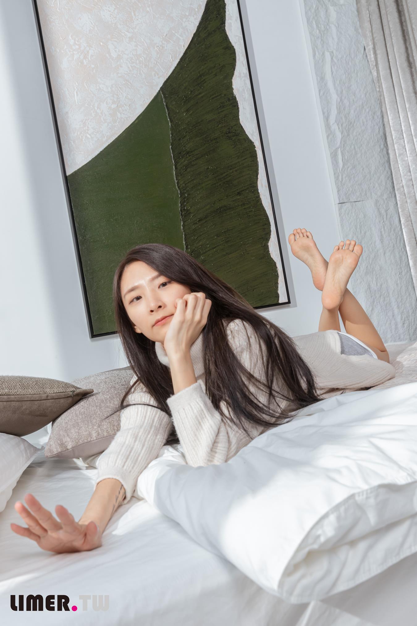 图片[52]-Limerence原创 NO.026 EJ午后时光脚链 夹脚拖 润滑液三重奏[134P] – 速更版-美库