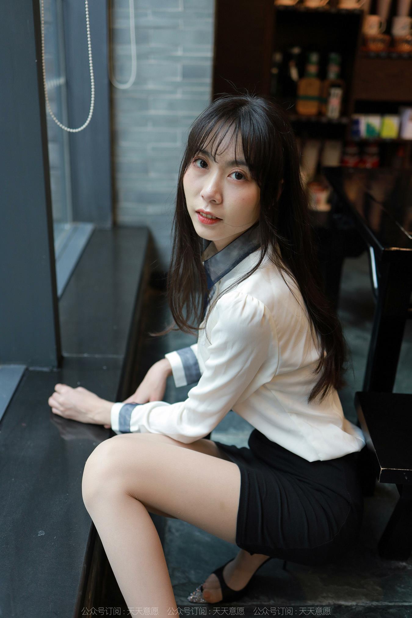 图片[17]-[IESS异思趣向] 2022.07.19 丝享家1152：团团《长腿OL》[85P] – 速更版-美库