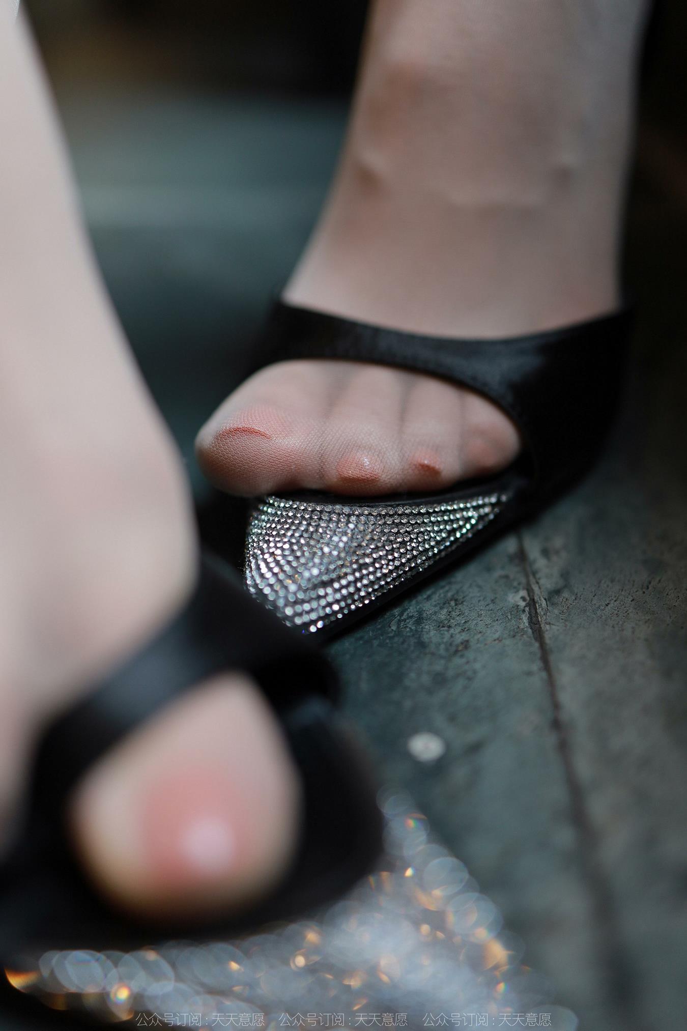 图片[59]-[IESS异思趣向] 2022.07.19 丝享家1152：团团《长腿OL》[85P] – 速更版-美库