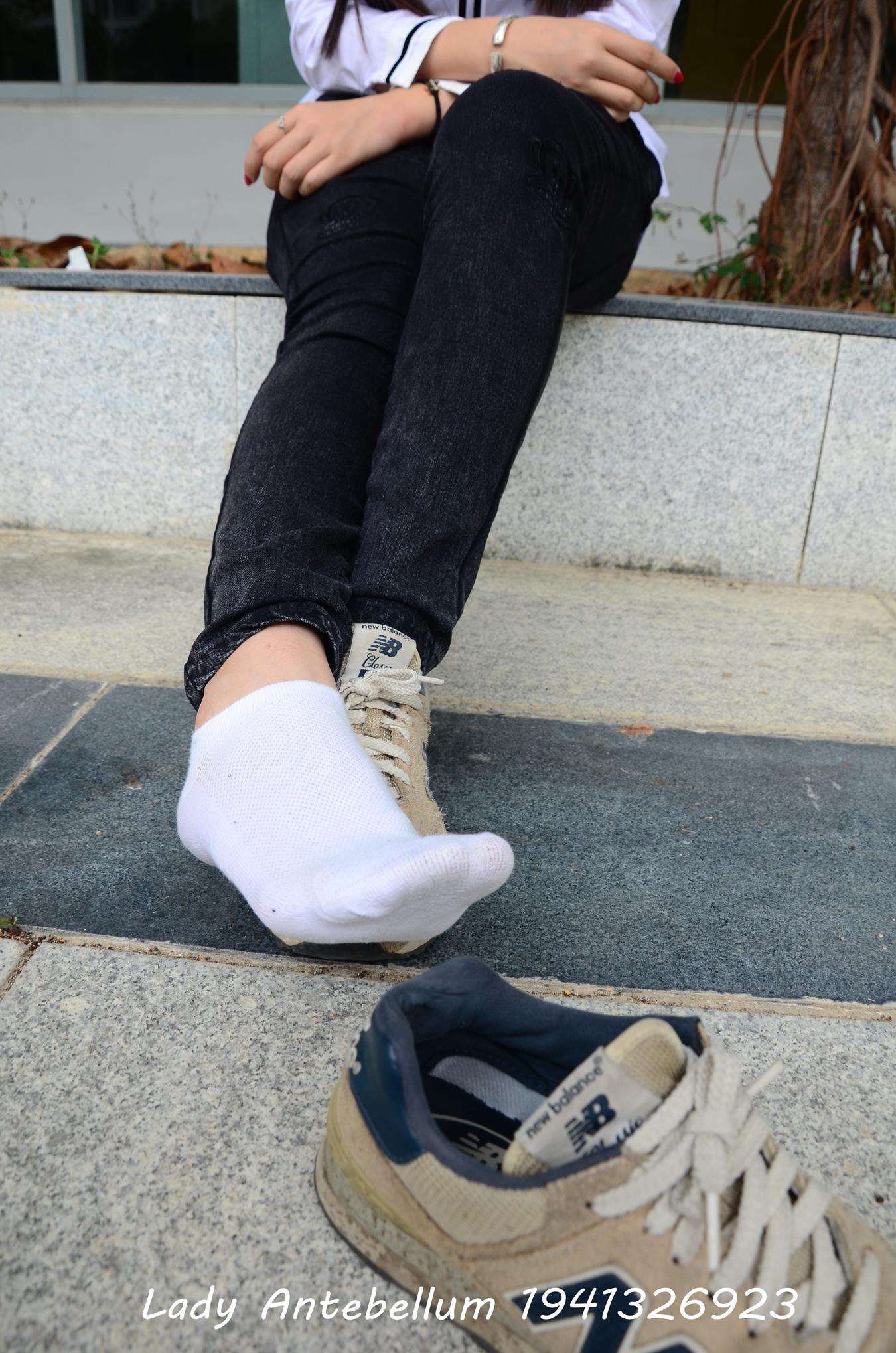 图片[11]-[战前女神] 美腿美足精品摄影套图 083 [72P] – 速更版-美库