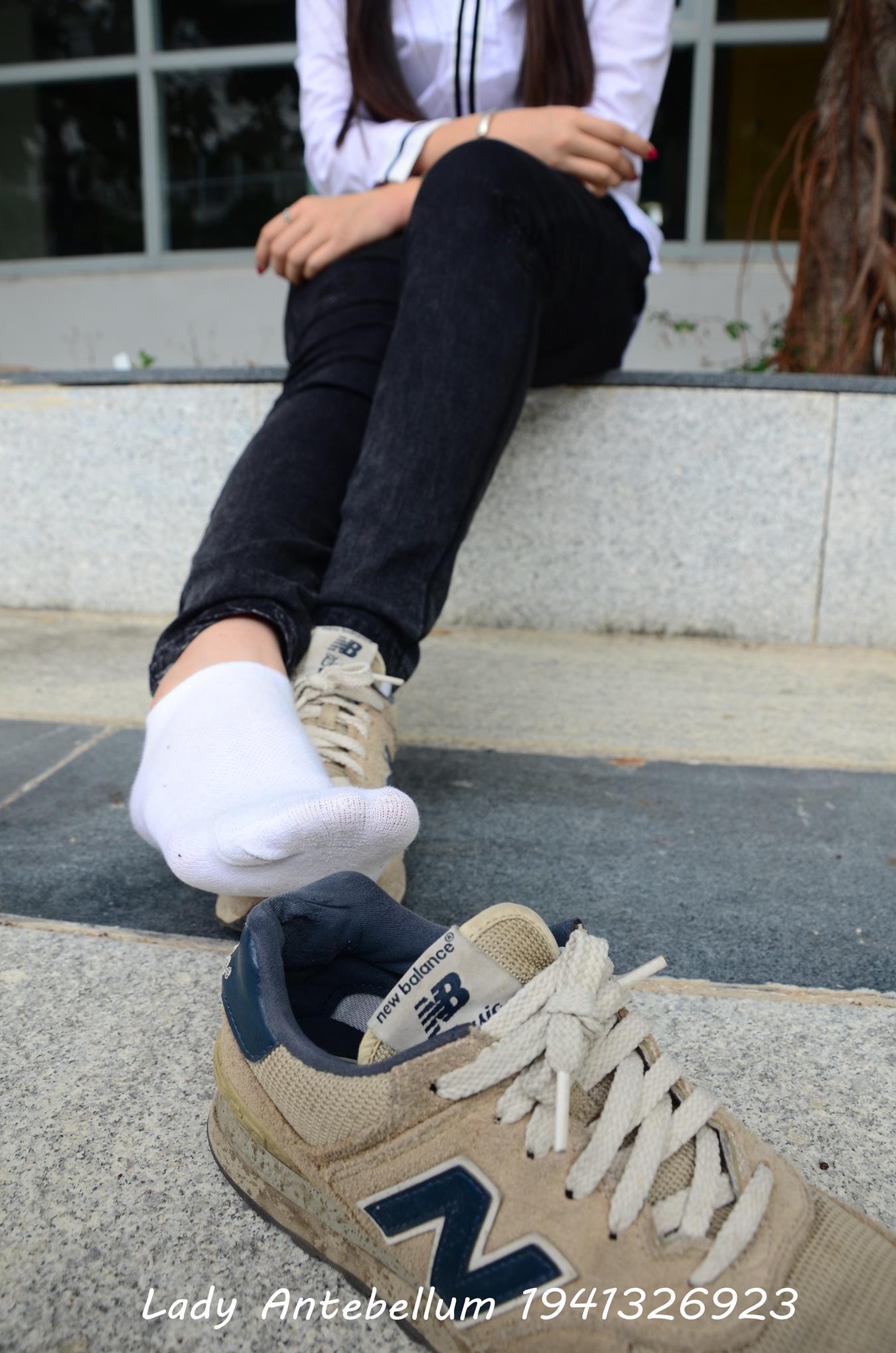 图片[13]-[战前女神] 美腿美足精品摄影套图 083 [72P] – 速更版-美库