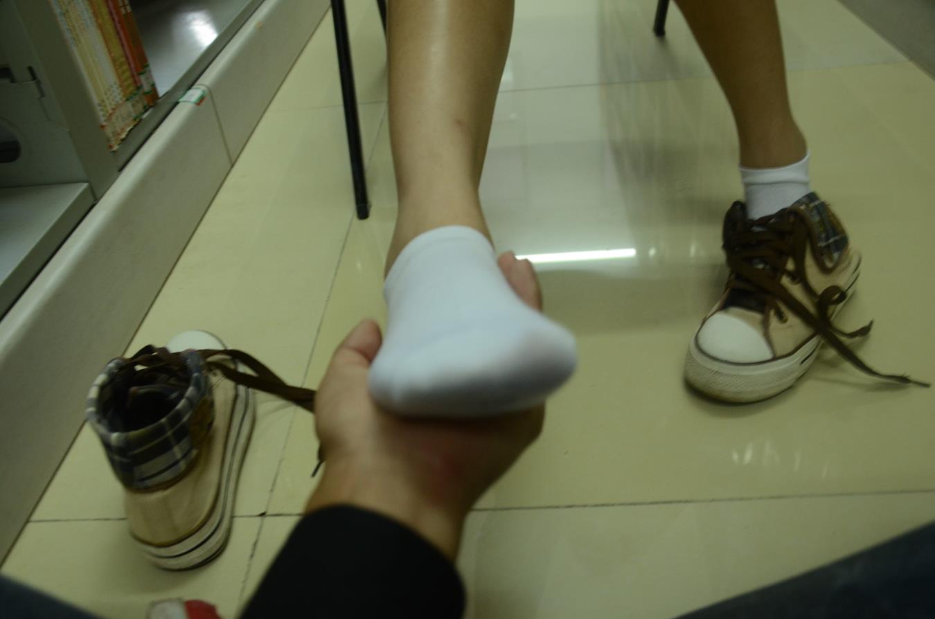 图片[42]-[战前女神] 美腿美足精品摄影套图 081 [104P] – 速更版-美库