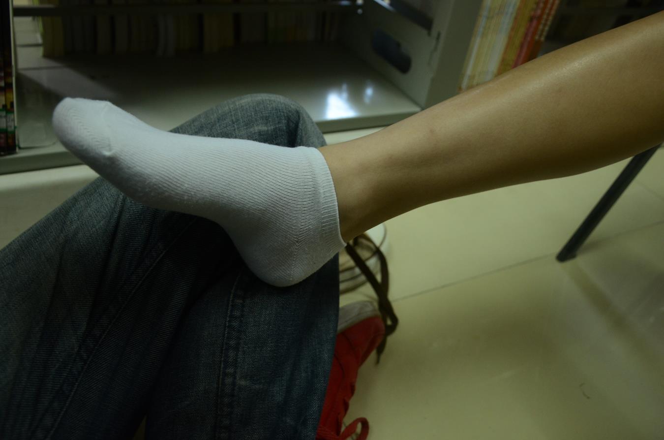 图片[47]-[战前女神] 美腿美足精品摄影套图 081 [104P] – 速更版-美库