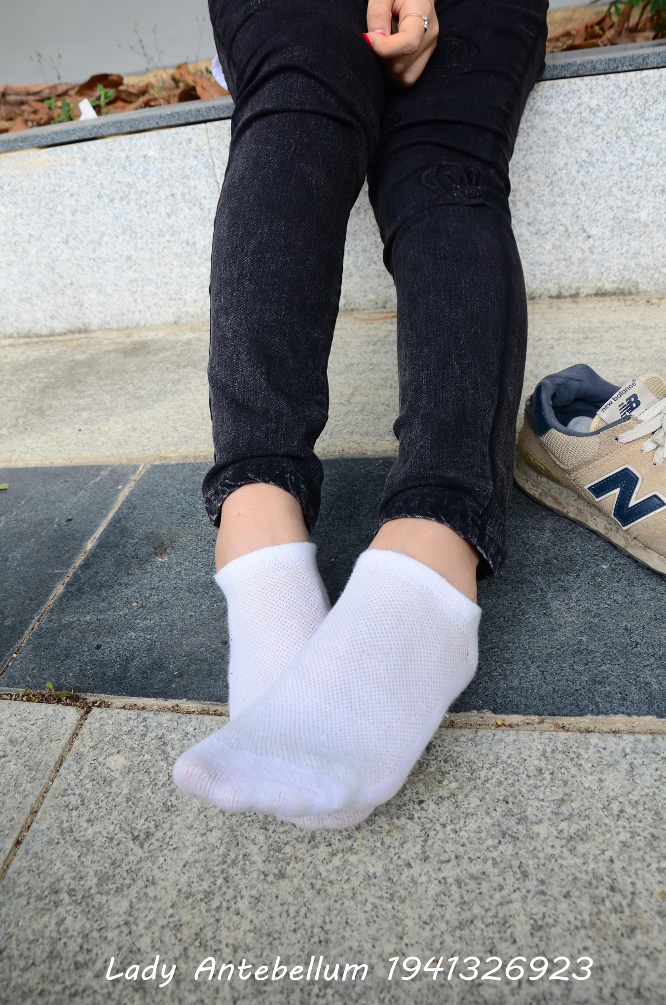 图片[33]-[战前女神] 美腿美足精品摄影套图 083 [72P] – 速更版-美库