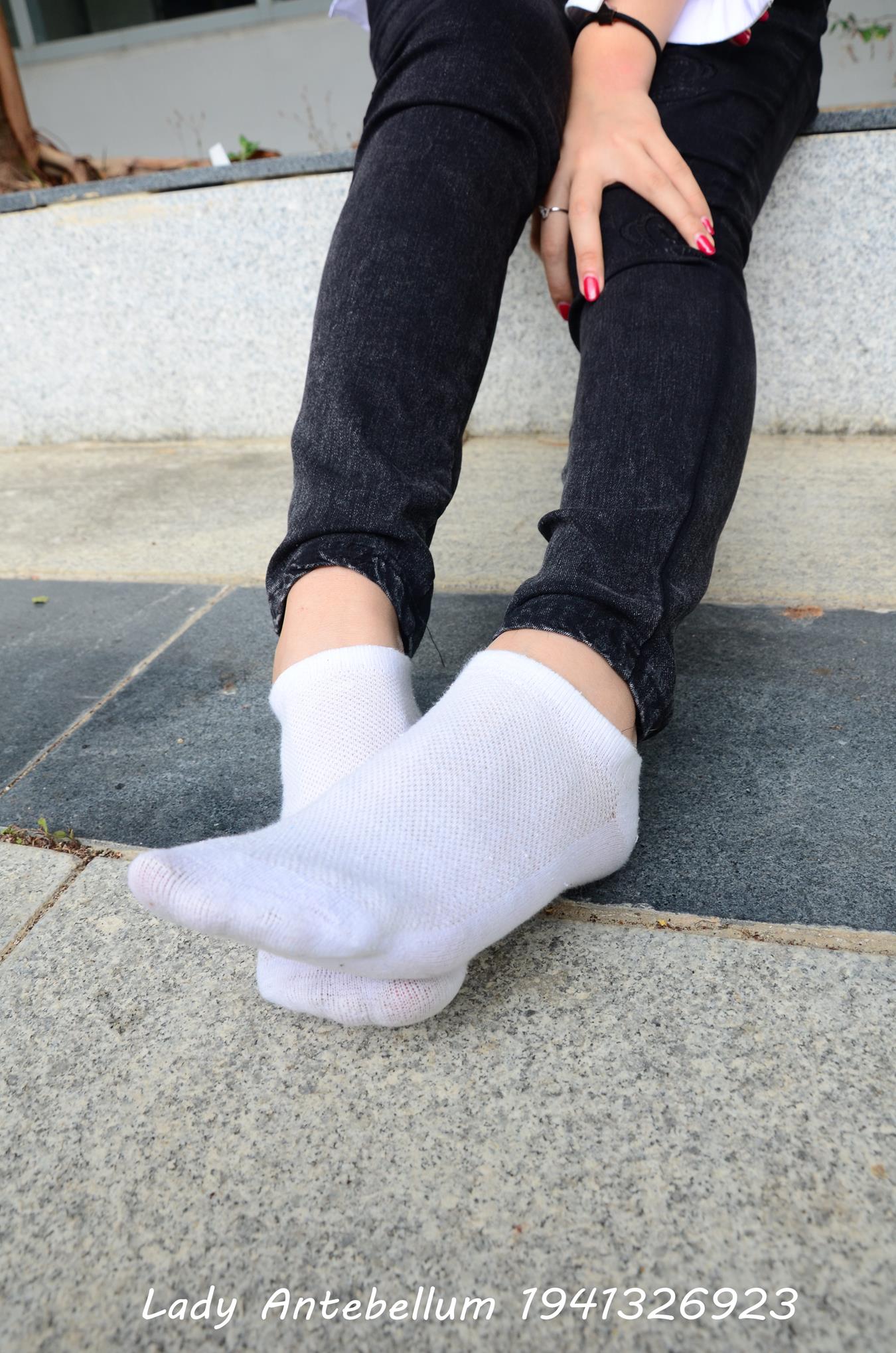 图片[36]-[战前女神] 美腿美足精品摄影套图 083 [72P] – 速更版-美库