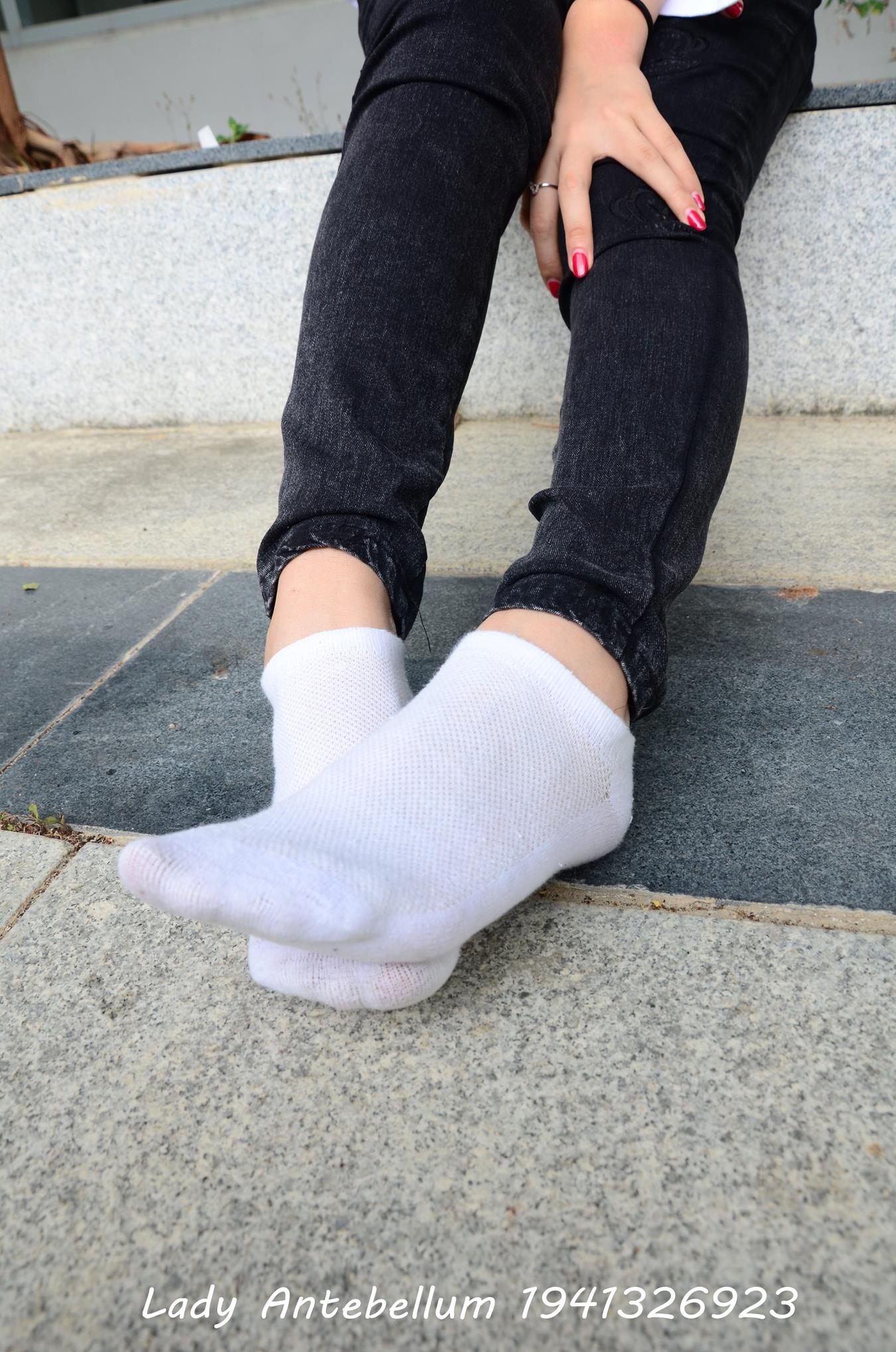 图片[37]-[战前女神] 美腿美足精品摄影套图 083 [72P] – 速更版-美库