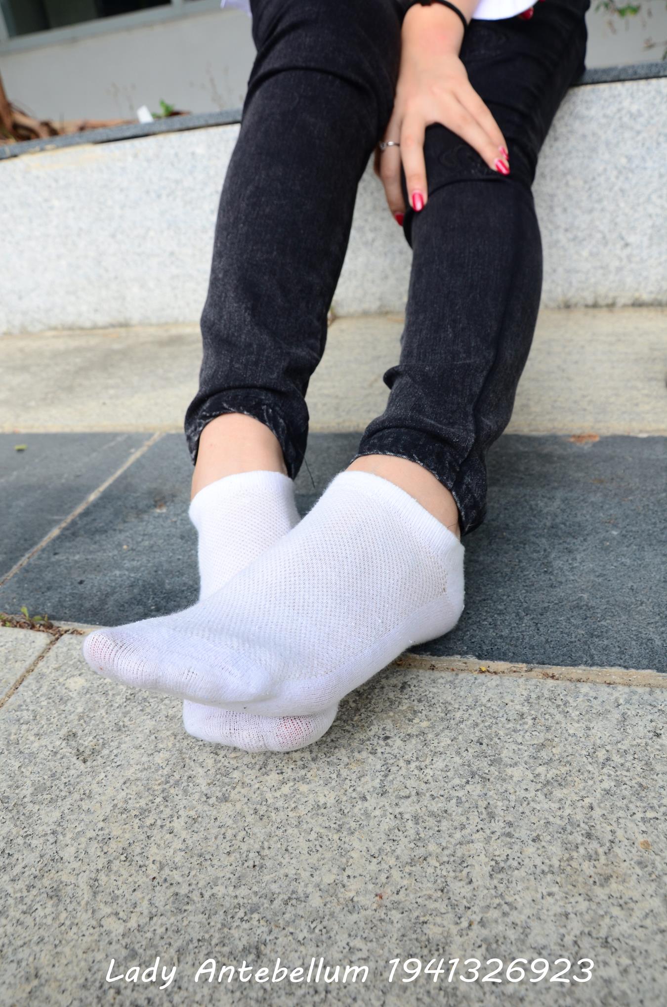 图片[38]-[战前女神] 美腿美足精品摄影套图 083 [72P] – 速更版-美库