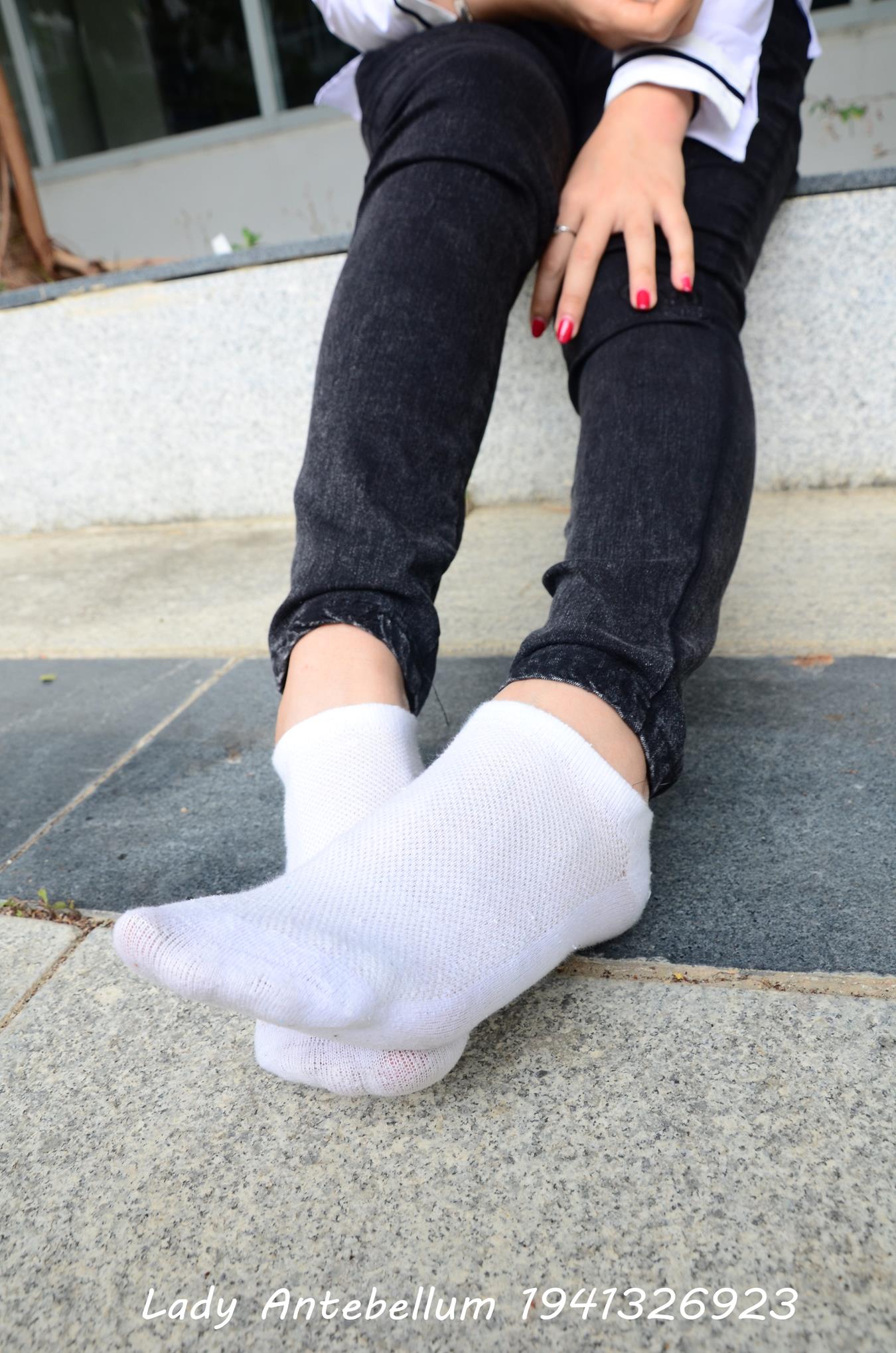 图片[40]-[战前女神] 美腿美足精品摄影套图 083 [72P] – 速更版-美库