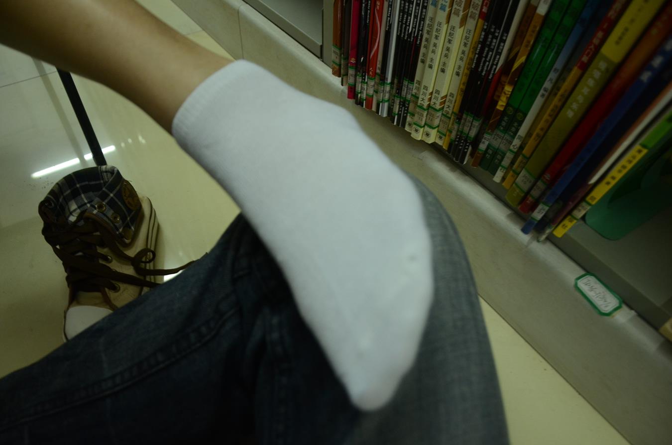 图片[70]-[战前女神] 美腿美足精品摄影套图 081 [104P] – 速更版-美库