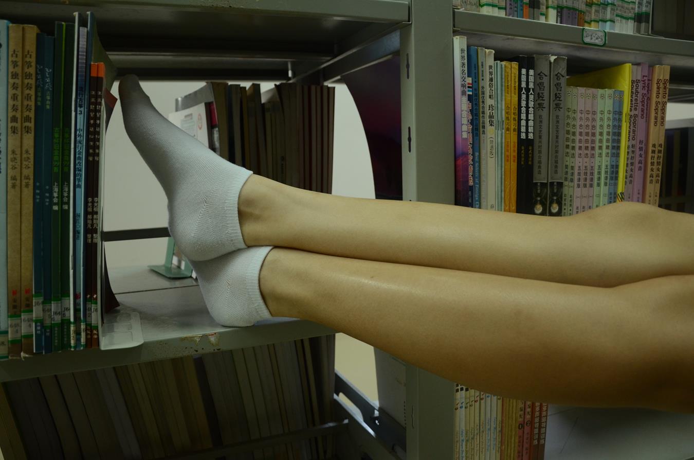 图片[74]-[战前女神] 美腿美足精品摄影套图 081 [104P] – 速更版-美库