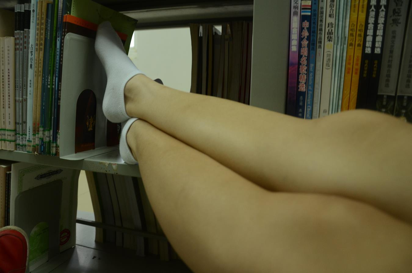 图片[80]-[战前女神] 美腿美足精品摄影套图 081 [104P] – 速更版-美库