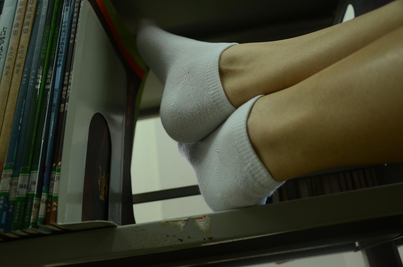 图片[85]-[战前女神] 美腿美足精品摄影套图 081 [104P] – 速更版-美库