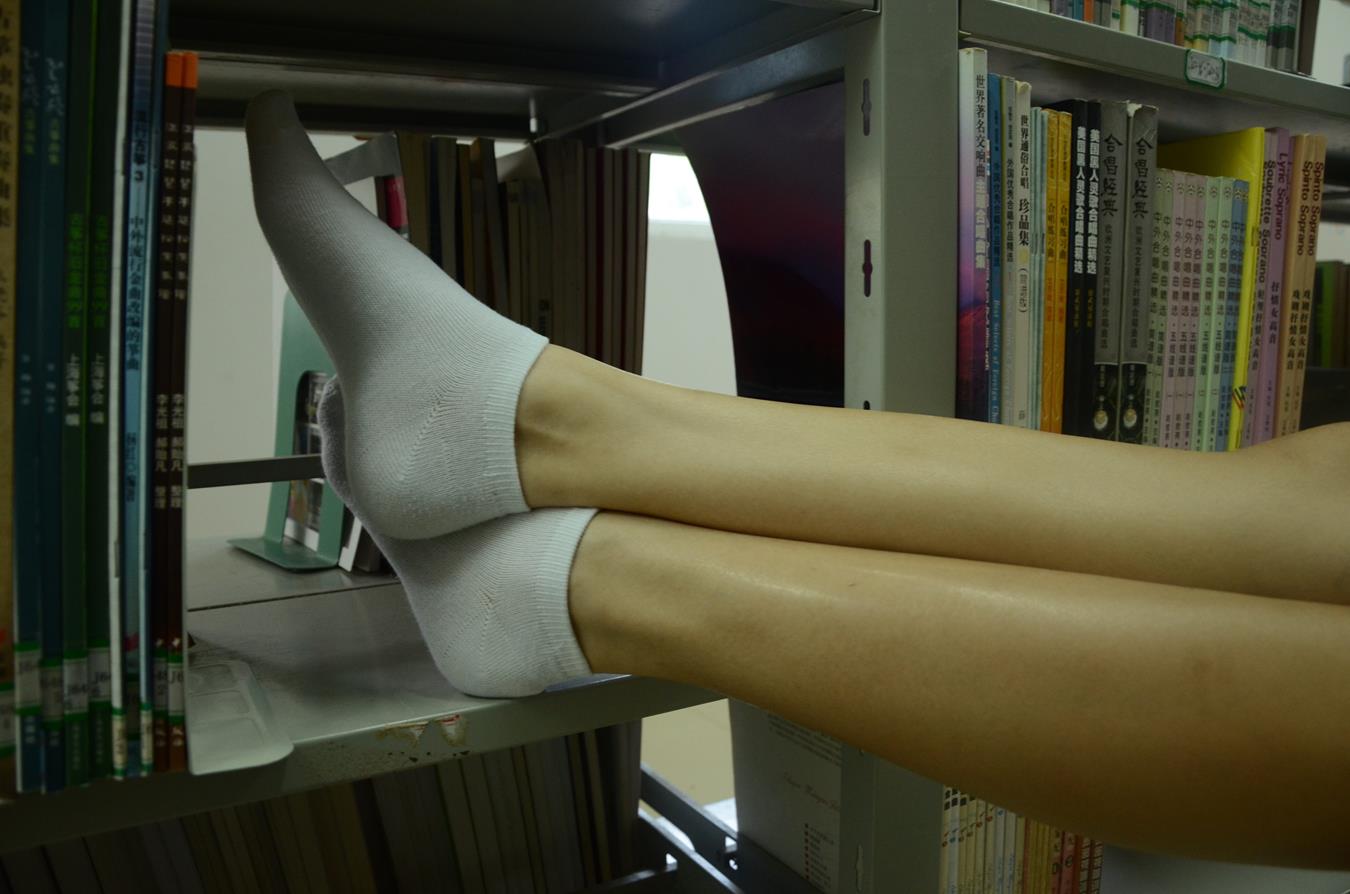 图片[87]-[战前女神] 美腿美足精品摄影套图 081 [104P] – 速更版-美库