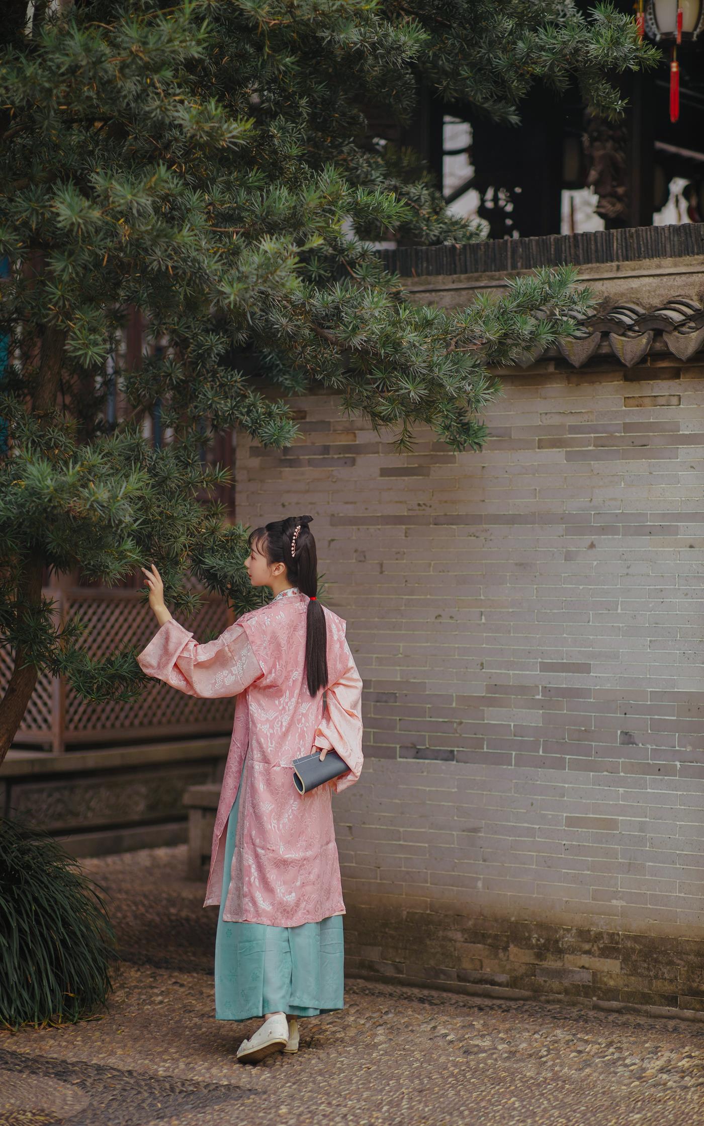 图片[13]-[YITUYU艺图语] 2022.02.21 锁清秋 简森_Red [25P] – 速更版-美库