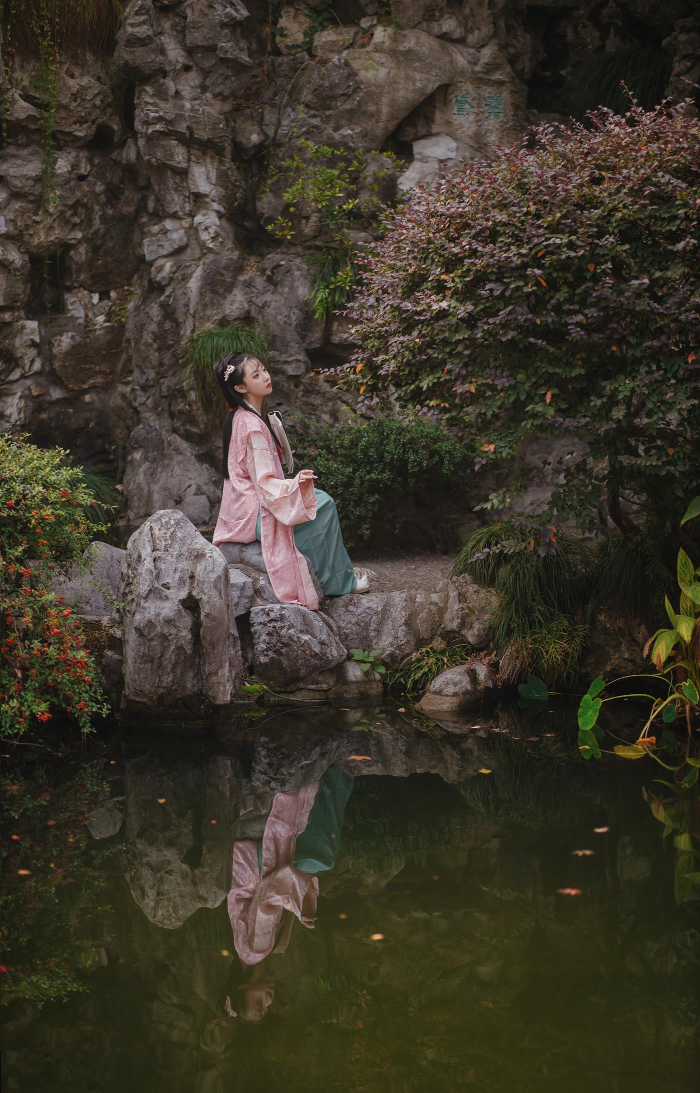 图片[16]-[YITUYU艺图语] 2022.02.21 锁清秋 简森_Red [25P] – 速更版-美库