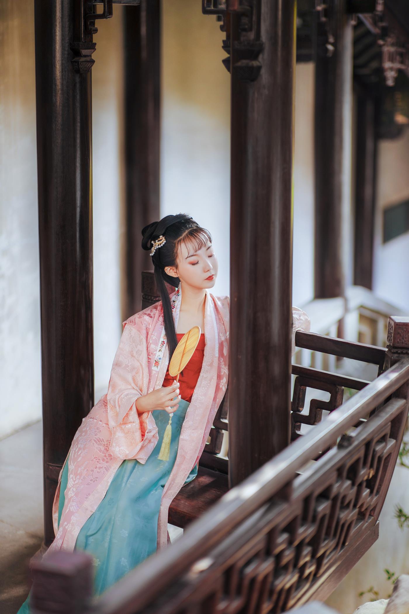 图片[20]-[YITUYU艺图语] 2022.02.21 锁清秋 简森_Red [25P] – 速更版-美库