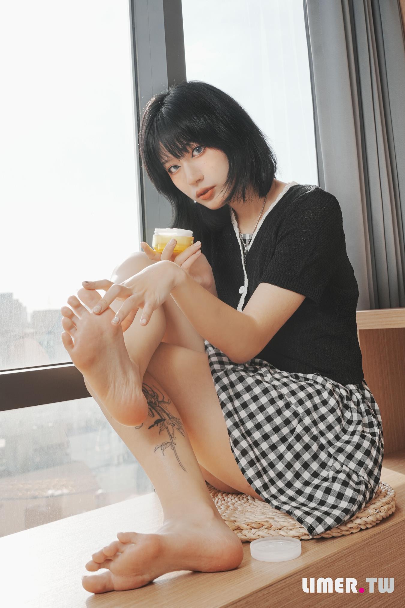 图片[32]-Limerence原创 NO.027 Yuni午后时光 白浓乳液足疗[142P] – 速更版-美库