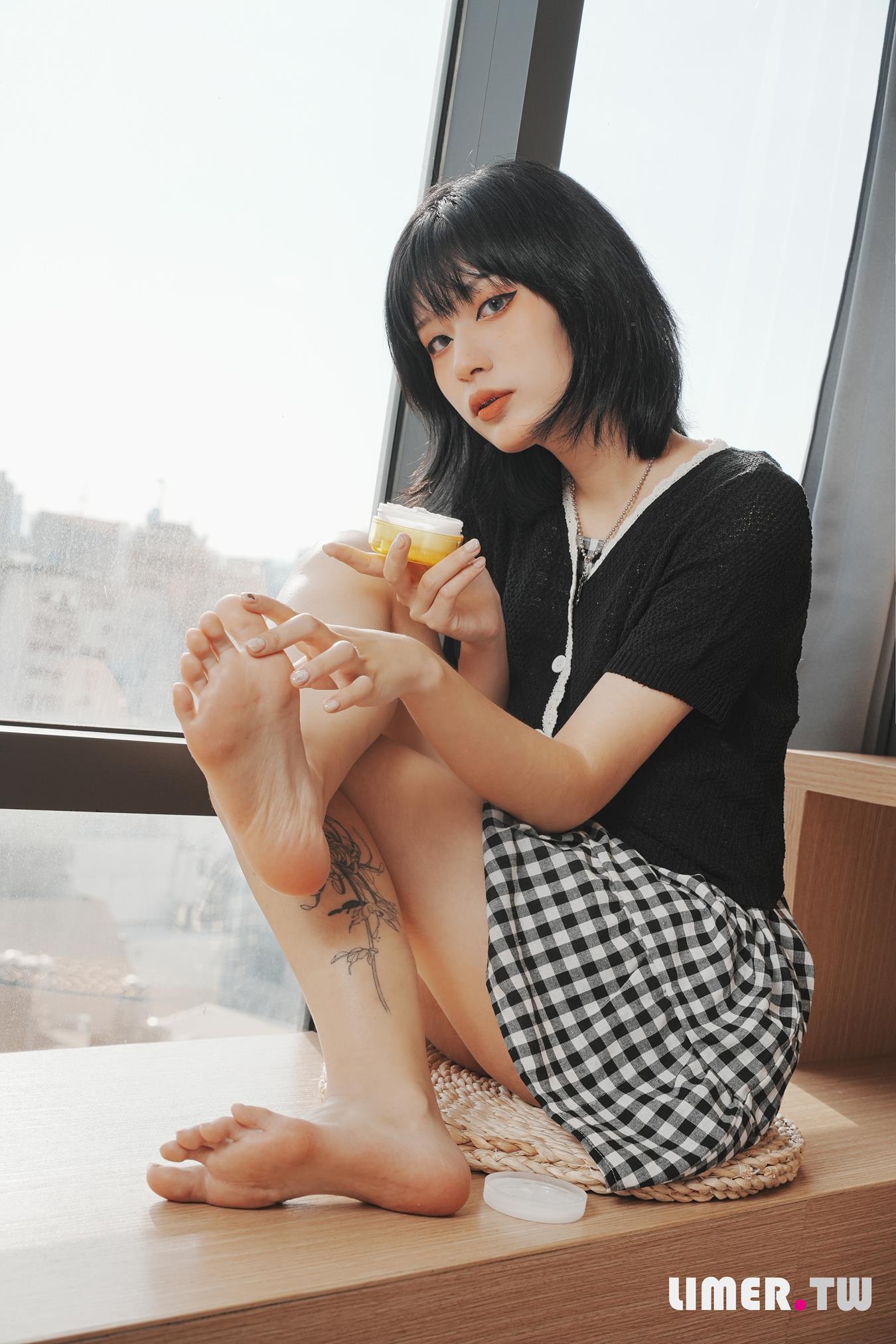 图片[33]-Limerence原创 NO.027 Yuni午后时光 白浓乳液足疗[142P] – 速更版-美库