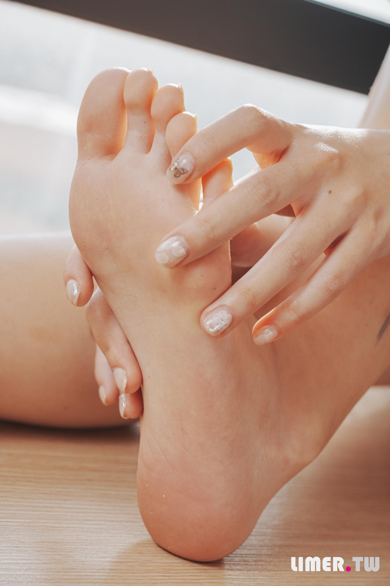 图片[46]-Limerence原创 NO.027 Yuni午后时光 白浓乳液足疗[142P] – 速更版-美库