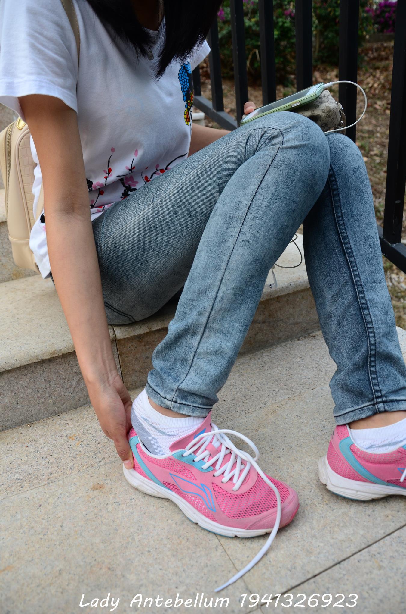 图片[11]-[战前女神] 美腿美足精品摄影套图 084 [53P] – 速更版-美库