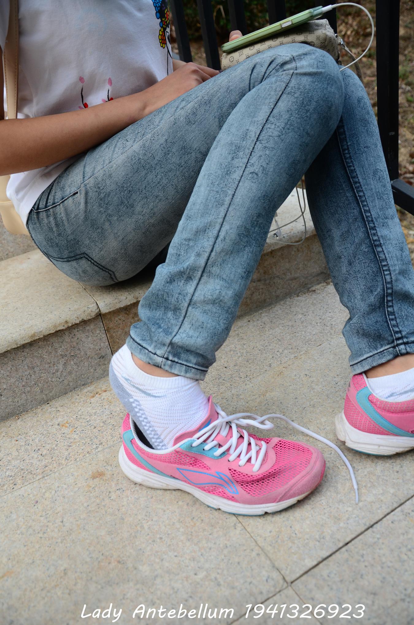 图片[12]-[战前女神] 美腿美足精品摄影套图 084 [53P] – 速更版-美库