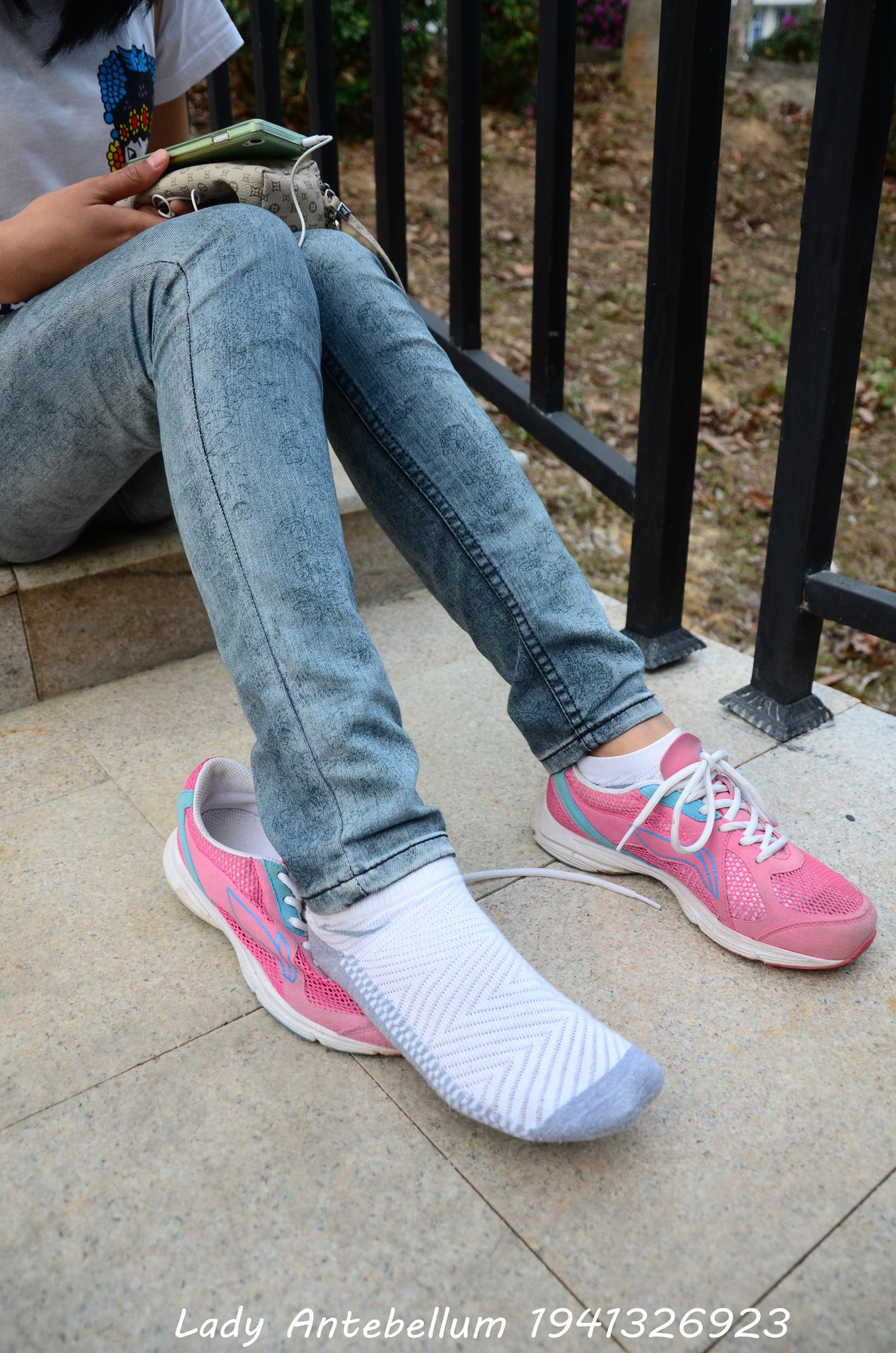 图片[14]-[战前女神] 美腿美足精品摄影套图 084 [53P] – 速更版-美库