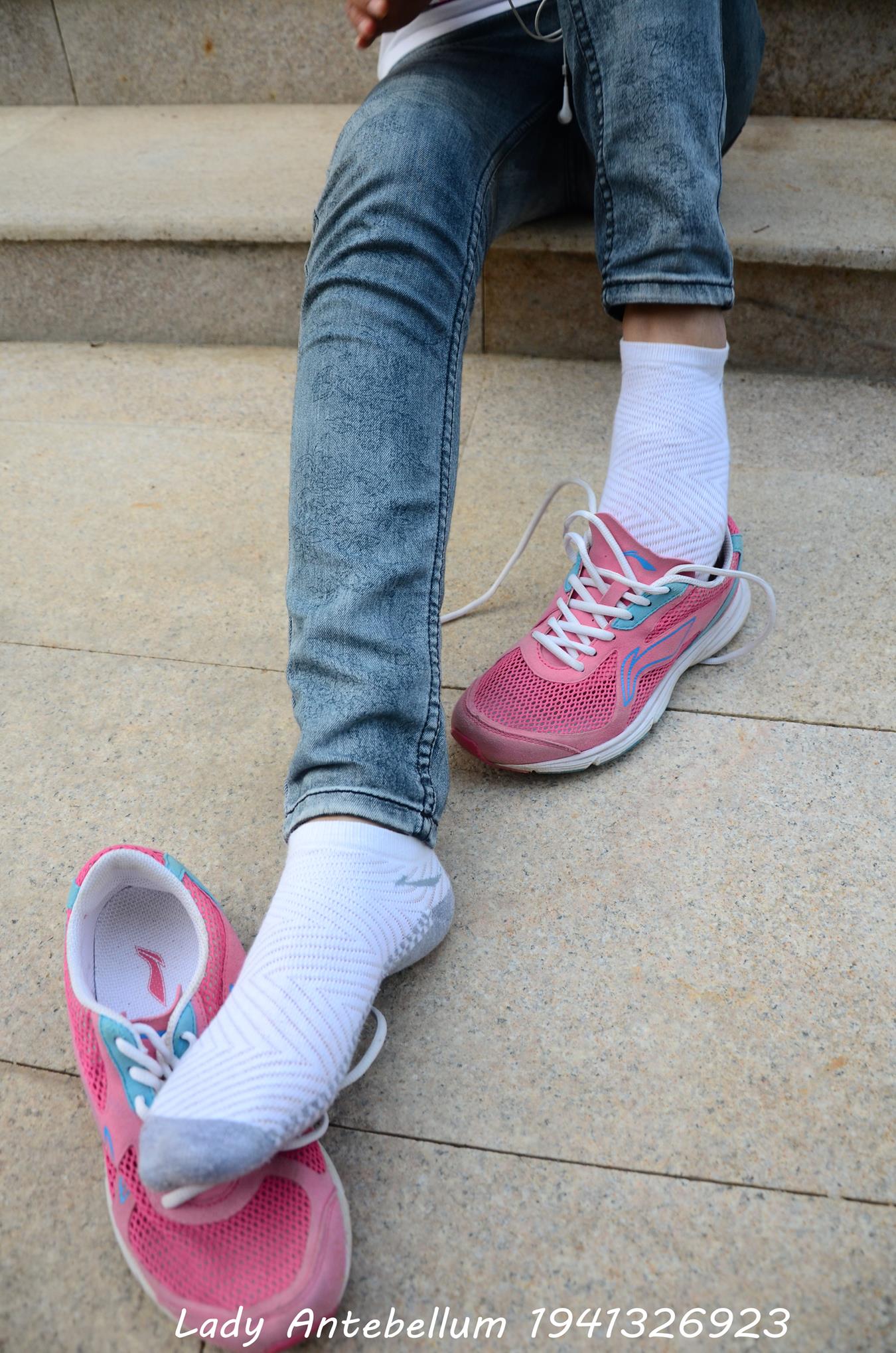 图片[24]-[战前女神] 美腿美足精品摄影套图 084 [53P] – 速更版-美库