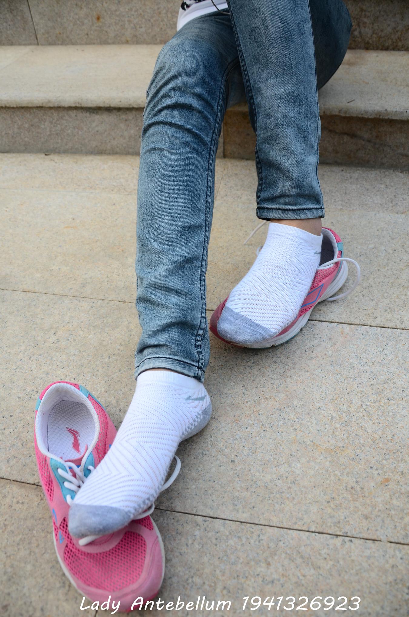 图片[25]-[战前女神] 美腿美足精品摄影套图 084 [53P] – 速更版-美库