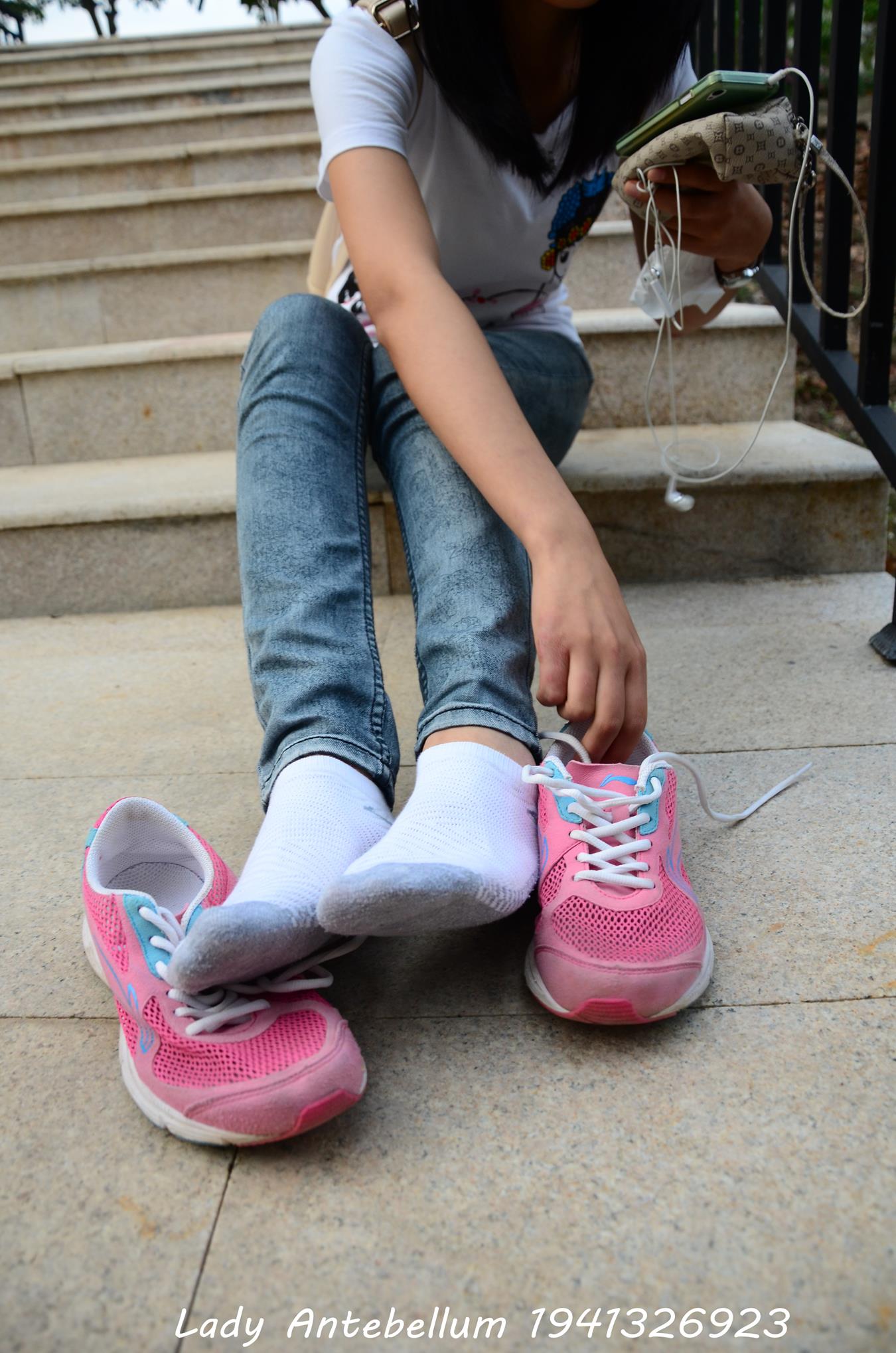 图片[26]-[战前女神] 美腿美足精品摄影套图 084 [53P] – 速更版-美库