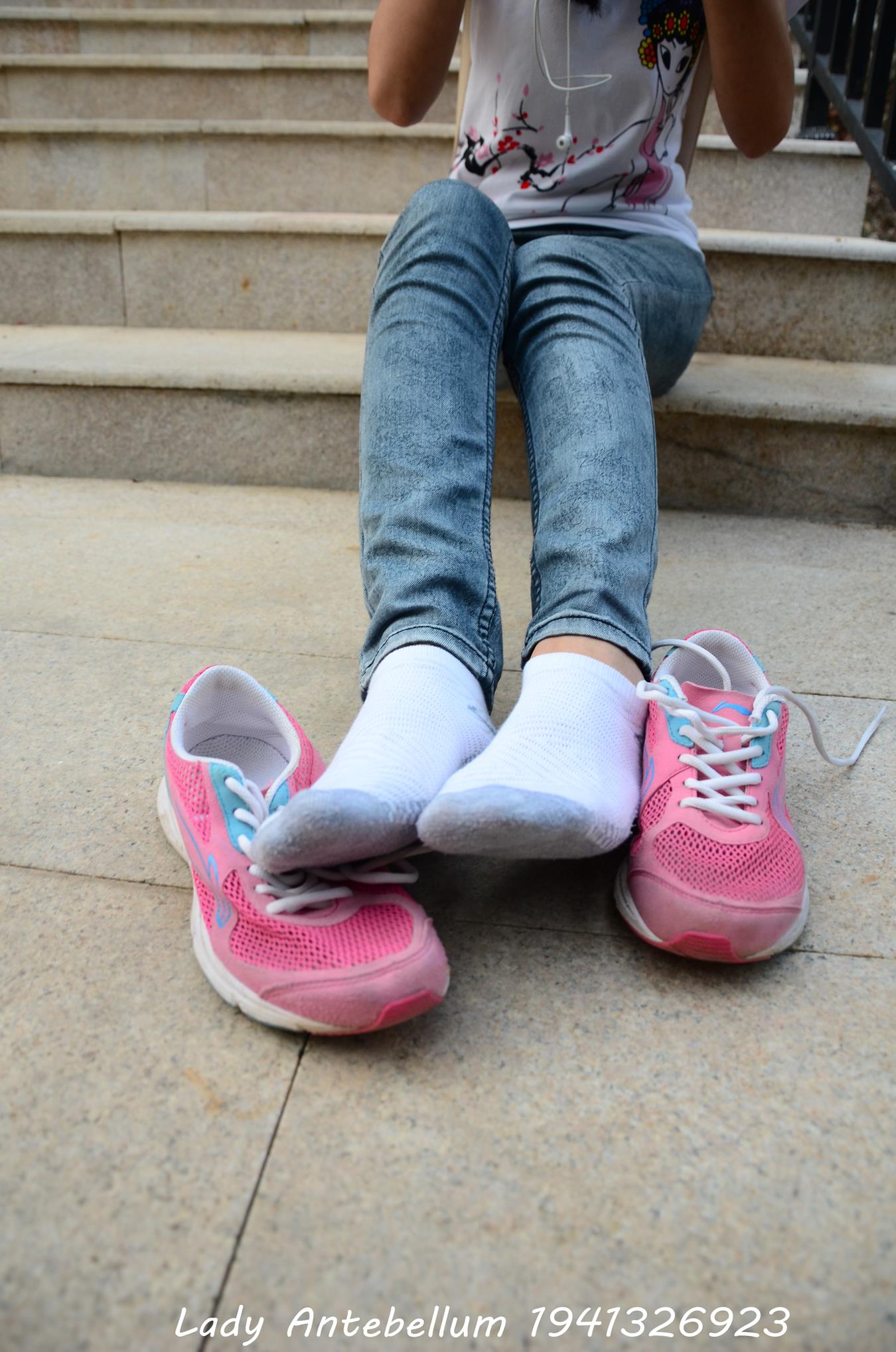 图片[28]-[战前女神] 美腿美足精品摄影套图 084 [53P] – 速更版-美库