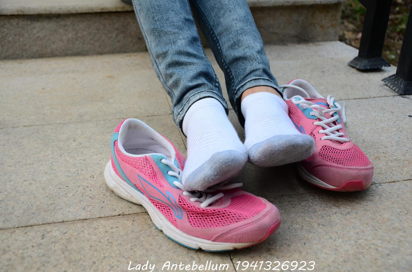 图片[34]-[战前女神] 美腿美足精品摄影套图 084 [53P] – 速更版-美库