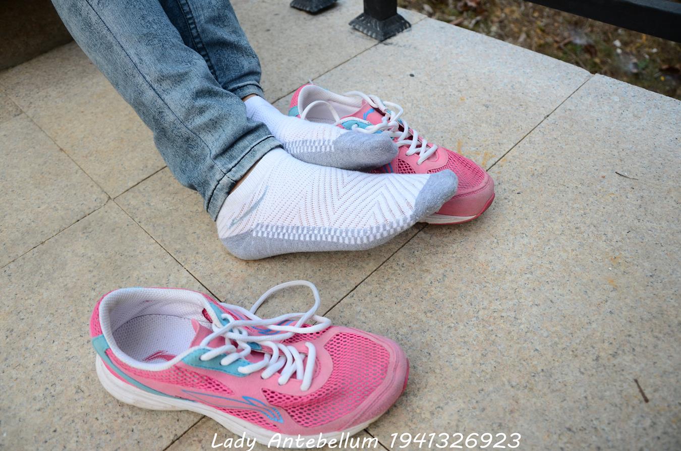 图片[39]-[战前女神] 美腿美足精品摄影套图 084 [53P] – 速更版-美库