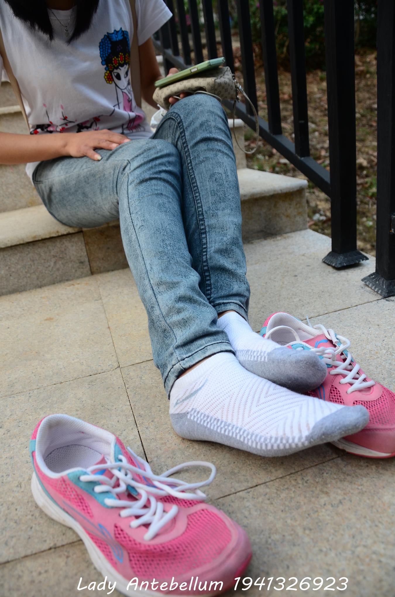 图片[41]-[战前女神] 美腿美足精品摄影套图 084 [53P] – 速更版-美库