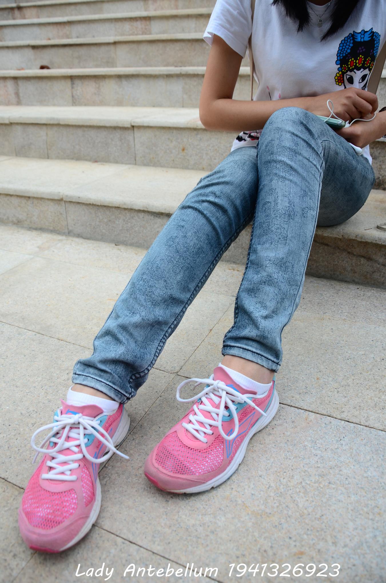 图片[54]-[战前女神] 美腿美足精品摄影套图 084 [53P] – 速更版-美库