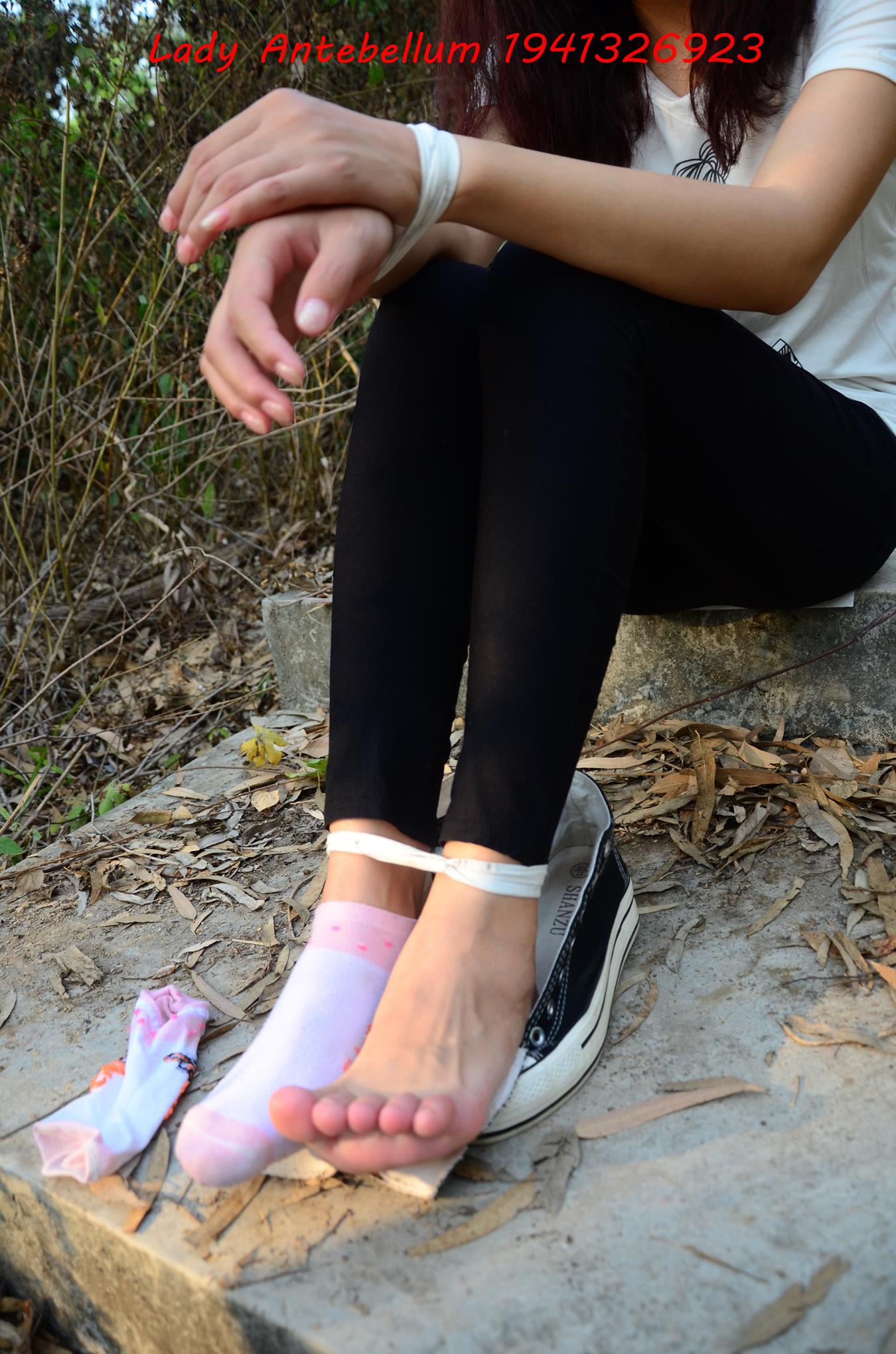 图片[30]-[战前女神] 美腿美足精品摄影套图 086 [92P] – 速更版-美库