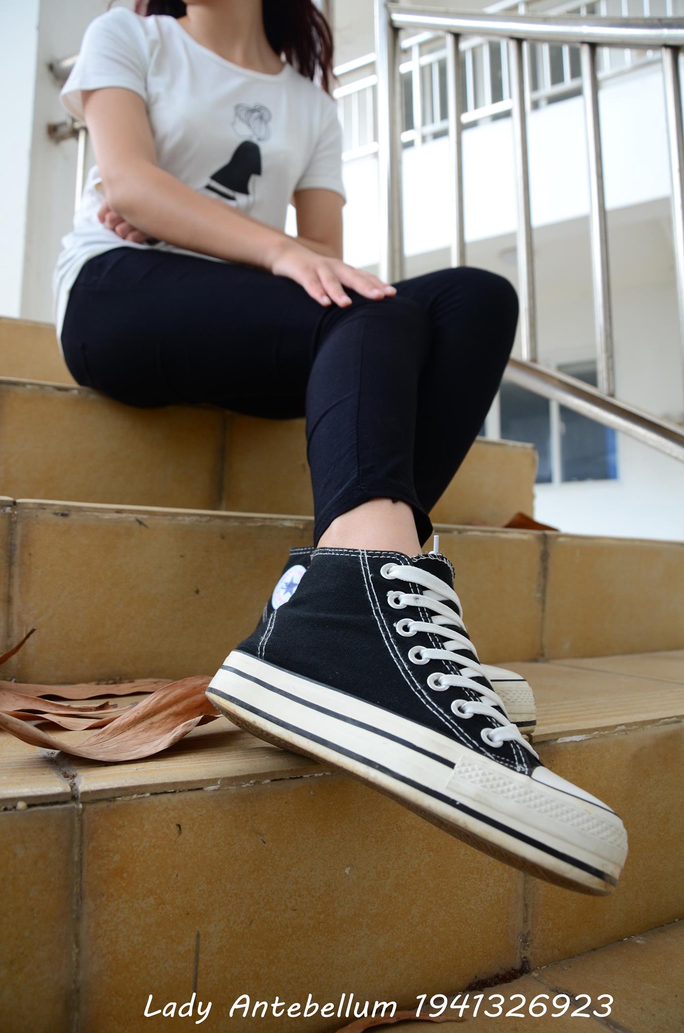 图片[75]-[战前女神] 美腿美足精品摄影套图 085 [79P] – 速更版-美库