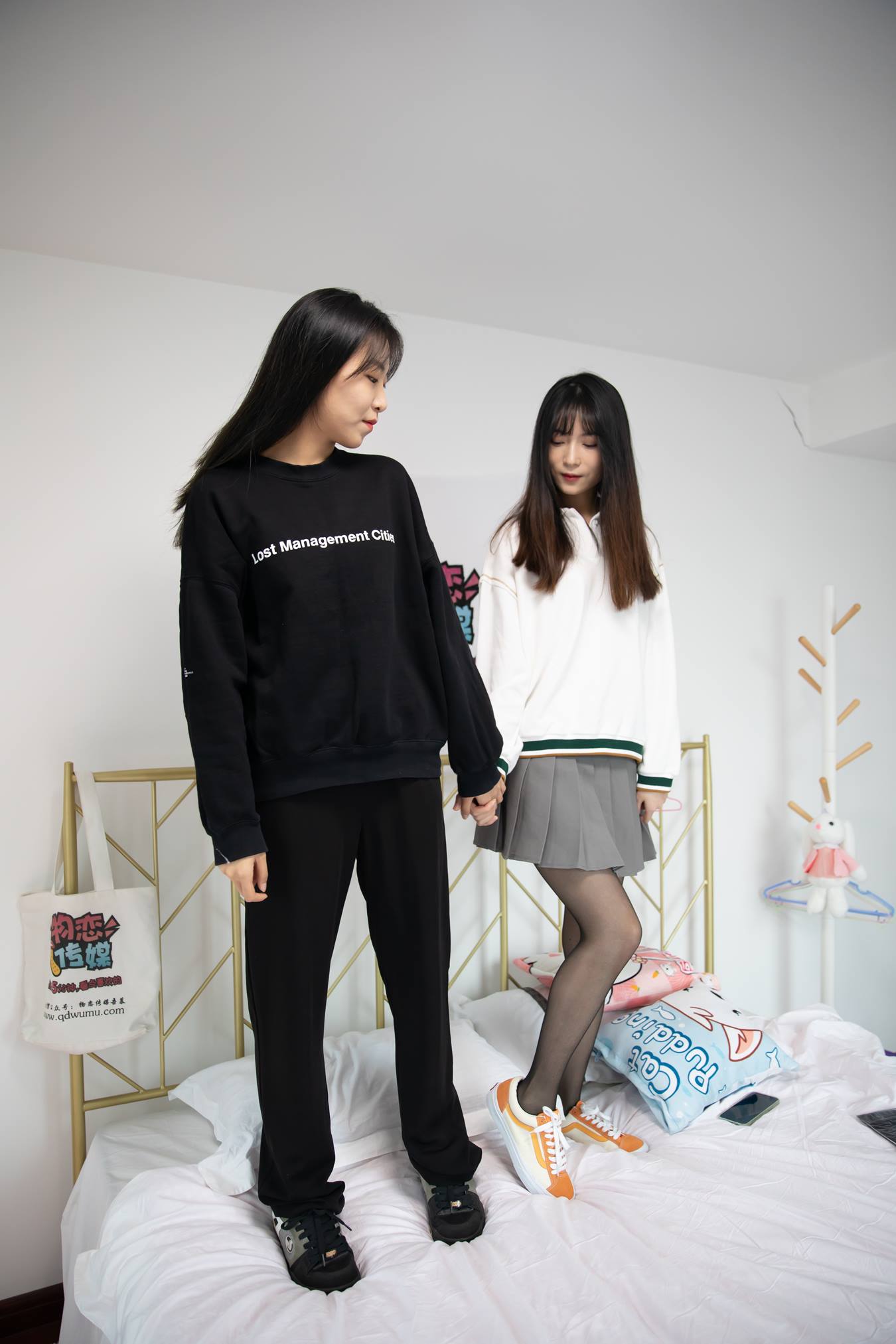 图片[40]-物恋传媒 NO.688 猫耳&elise-银纹双生[137P] – 速更版-美库