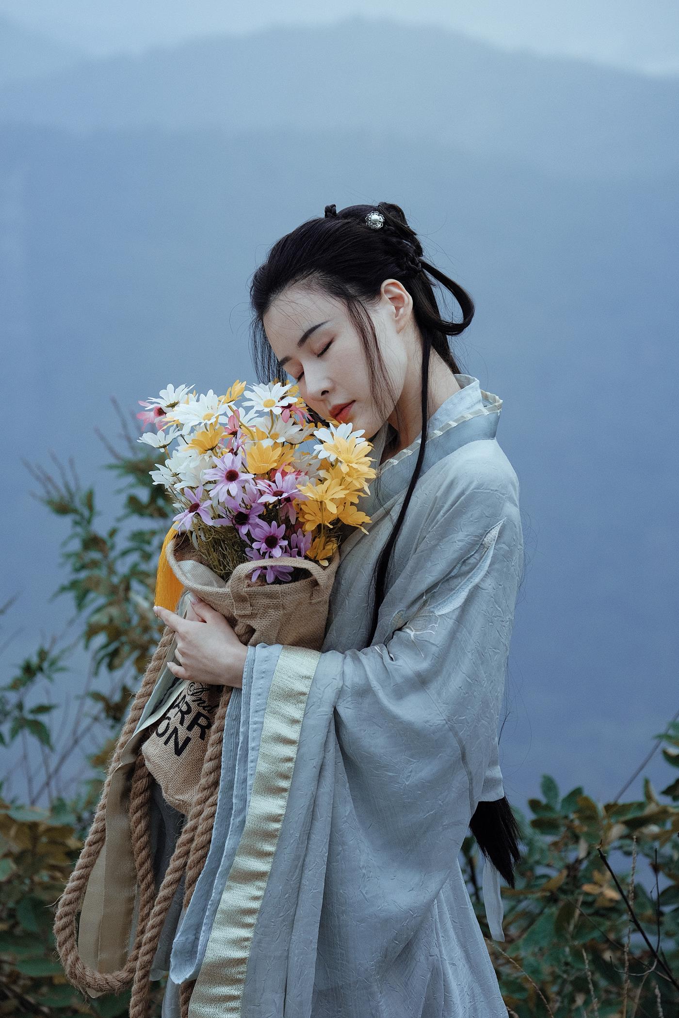 图片[25]-[YITUYU艺图语] 2022.02.22 远山无月见秋灯 雅熙 [26P] – 速更版-美库