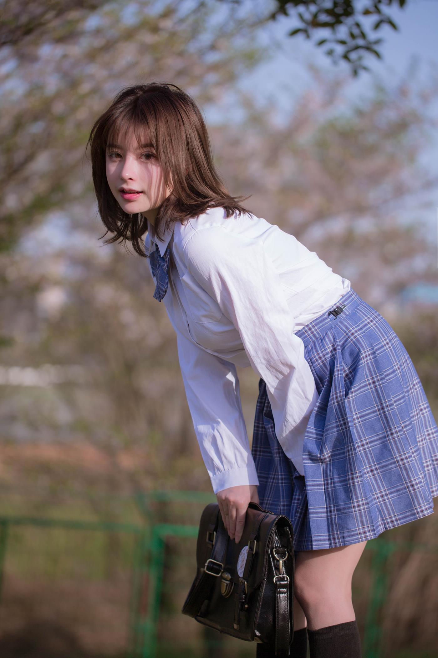 图片[25]-[YITUYU艺图语] 2022.02.23 JK写真集 青山情山 [35P] – 速更版-美库