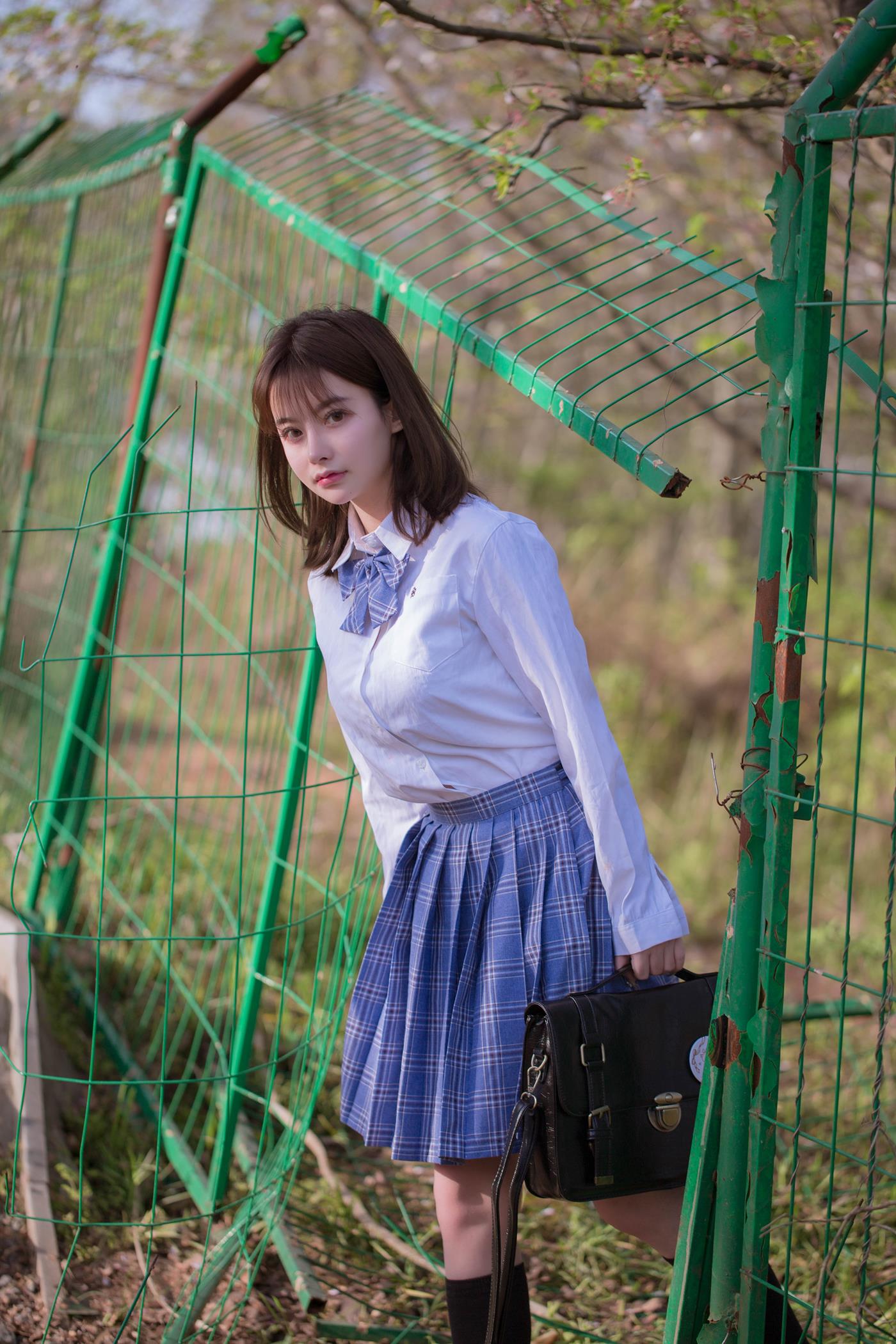 图片[37]-[YITUYU艺图语] 2022.02.23 JK写真集 青山情山 [35P] – 速更版-美库