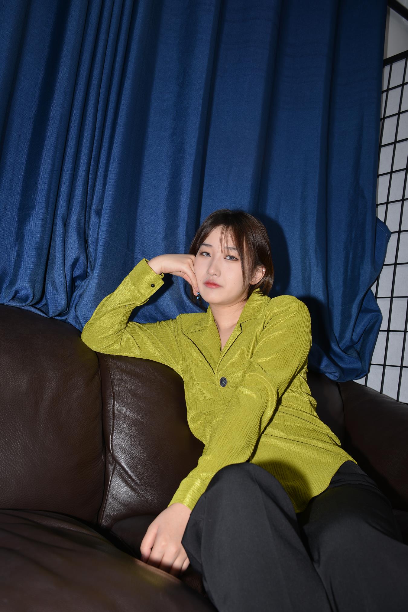 图片[13]-[Sexy Asian Girls Feet] No.002 QIQI的姓感的40码裸足大脚丫 [338P] – 速更版-美库