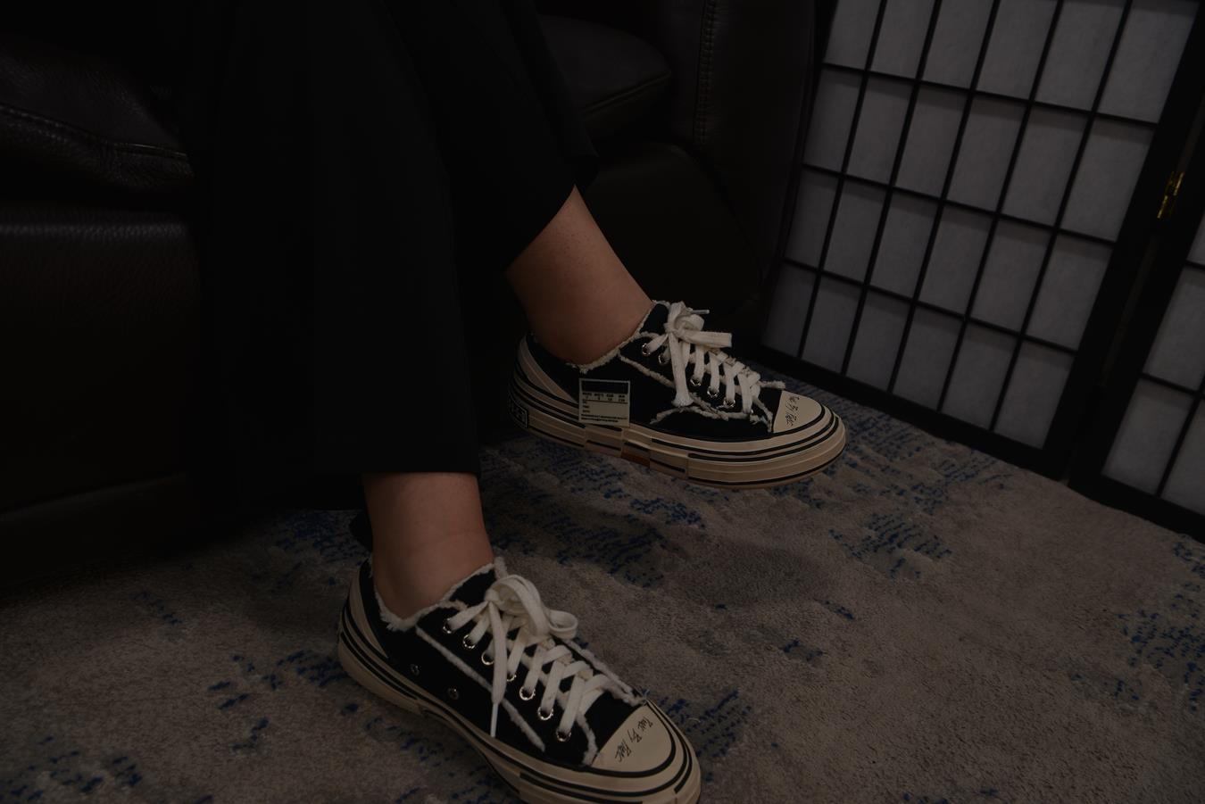 图片[14]-[Sexy Asian Girls Feet] No.002 QIQI的姓感的40码裸足大脚丫 [338P] – 速更版-美库