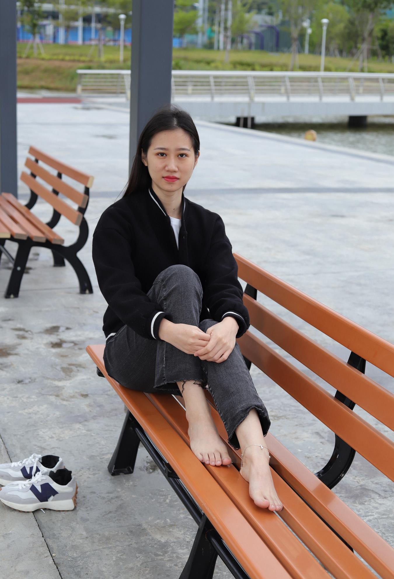 图片[13]-[Pary学生模拍] No.011 极品女神小芳首发长椅大方展示极品美jiao [113P] – 速更版-美库