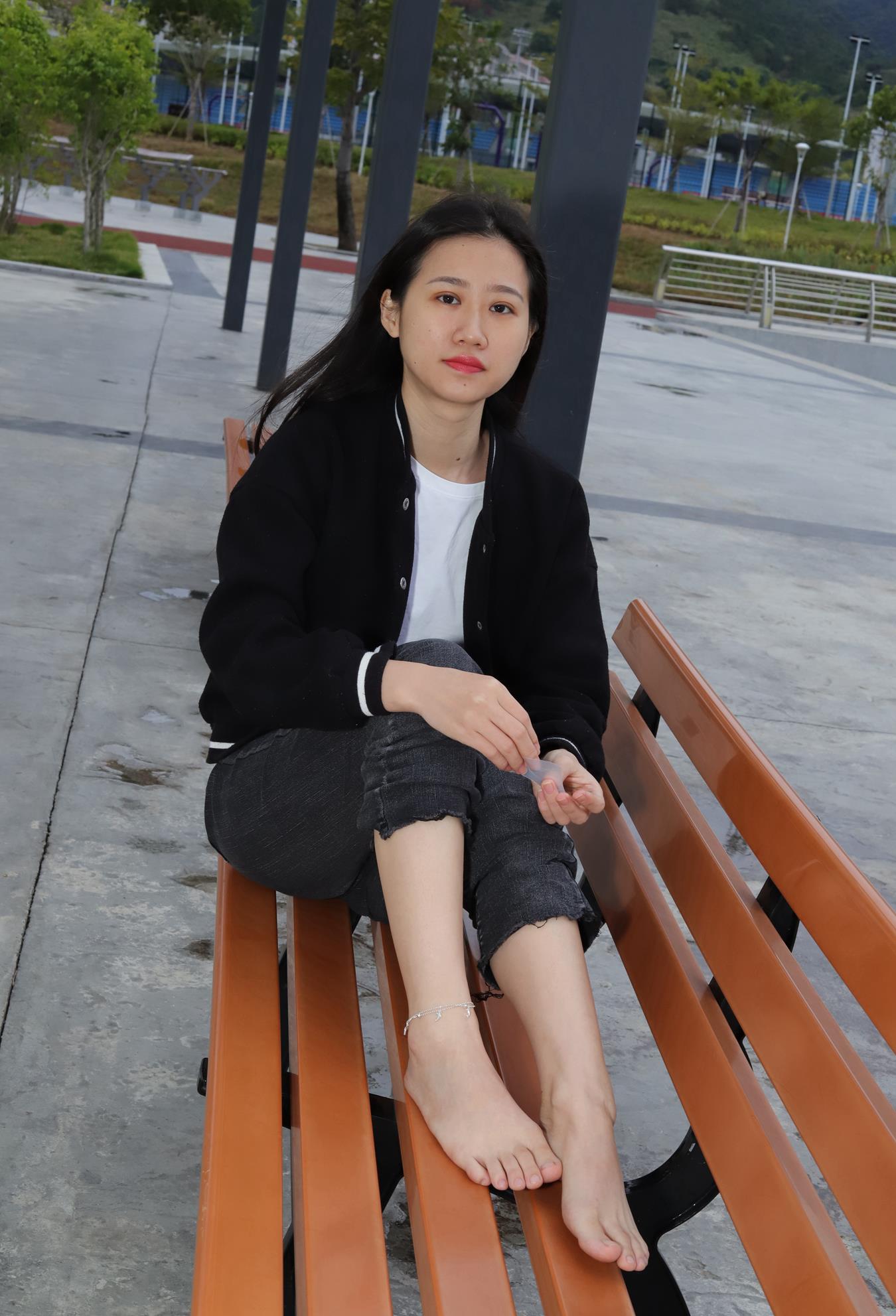 图片[30]-[Pary学生模拍] No.011 极品女神小芳首发长椅大方展示极品美jiao [113P] – 速更版-美库