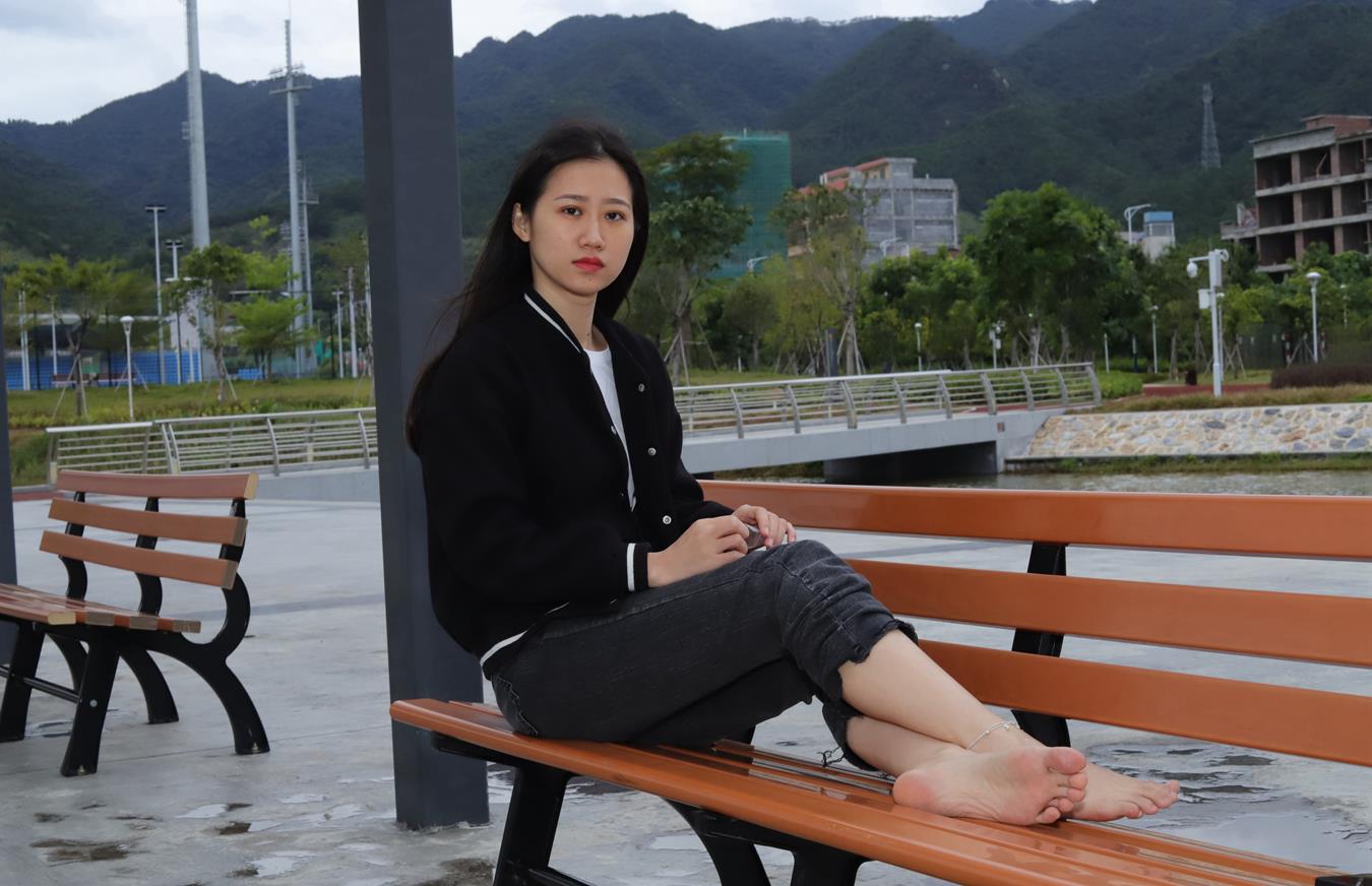 图片[35]-[Pary学生模拍] No.011 极品女神小芳首发长椅大方展示极品美jiao [113P] – 速更版-美库