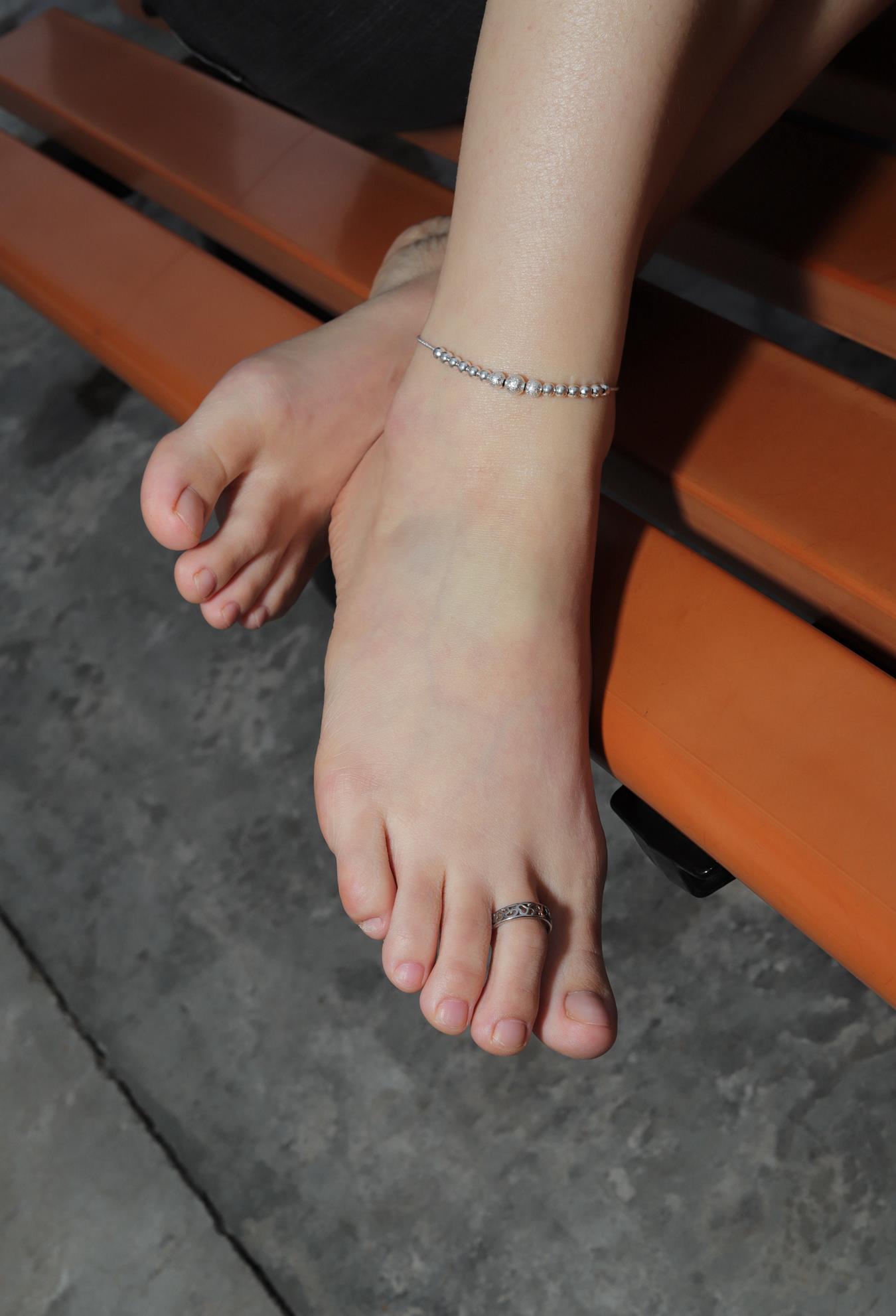 图片[88]-[Pary学生模拍] No.011 极品女神小芳首发长椅大方展示极品美jiao [113P] – 速更版-美库