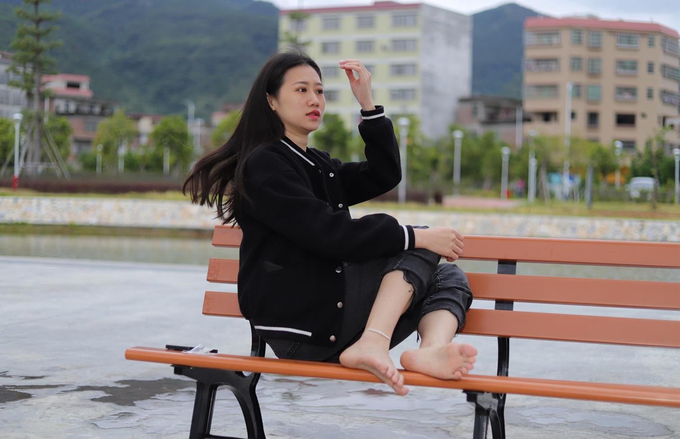 图片[106]-[Pary学生模拍] No.011 极品女神小芳首发长椅大方展示极品美jiao [113P] – 速更版-美库