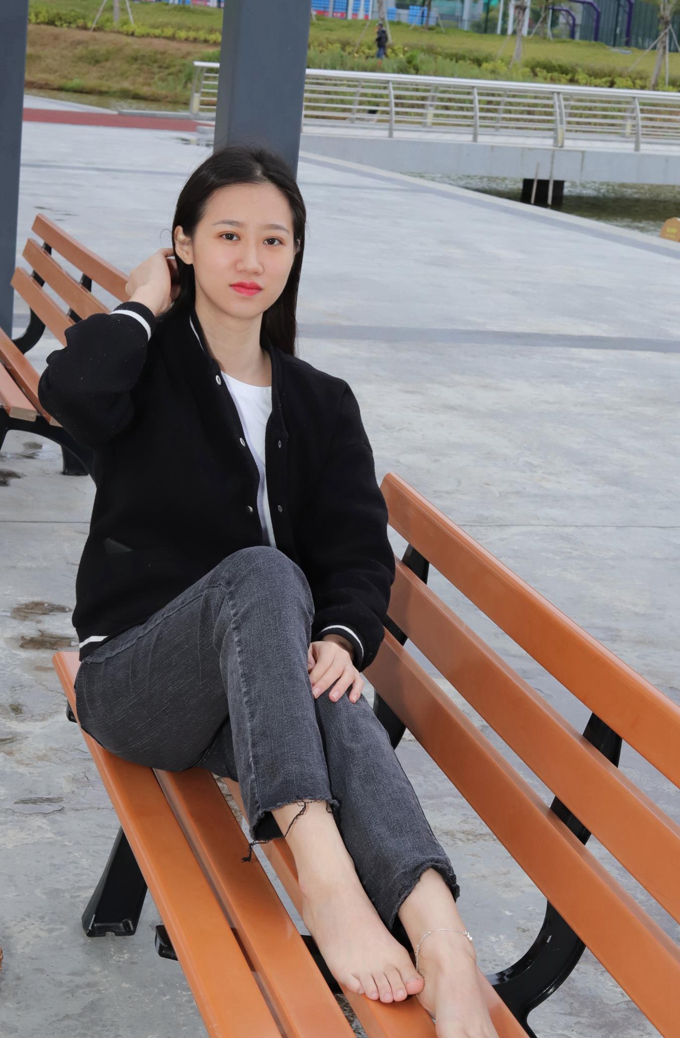 图片[108]-[Pary学生模拍] No.011 极品女神小芳首发长椅大方展示极品美jiao [113P] – 速更版-美库