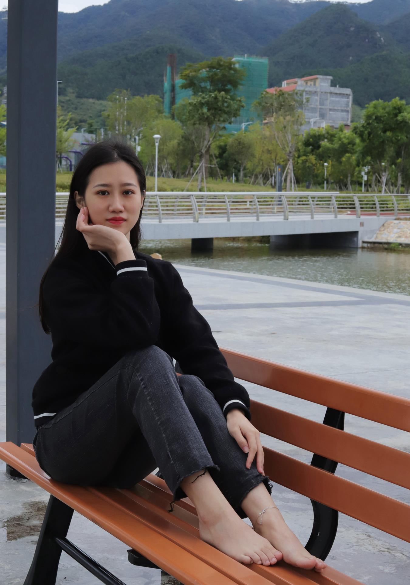 图片[109]-[Pary学生模拍] No.011 极品女神小芳首发长椅大方展示极品美jiao [113P] – 速更版-美库